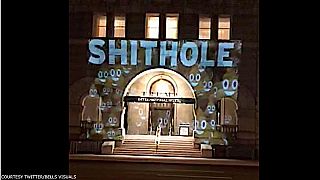 فنان يعرض "الأوكار القذرة" على فندق ترَمب في واشنطن