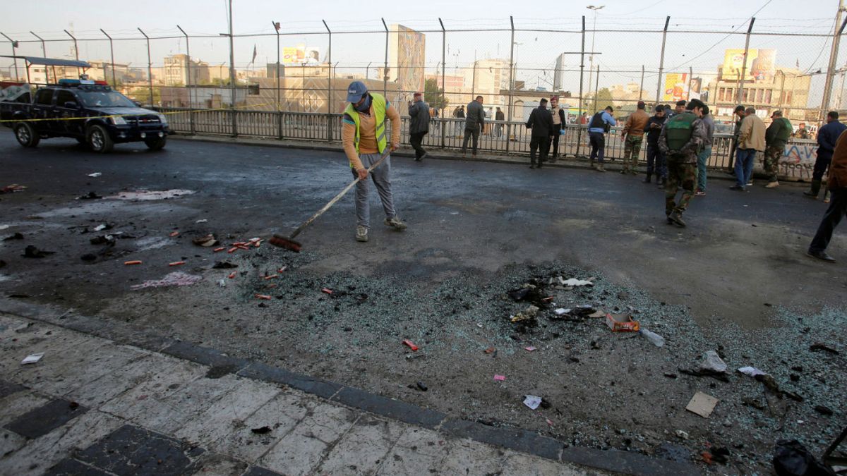 دو انفجار انتحاری در بغداد دست‌کم ۳۵ کشته بر جای گذاشت