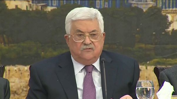 Abbas: "Il tweet di Trump su Gerusalemme, uno schiaffo in faccia" Abbas: "Il tweet di Trump su Gerusalemme, uno schiaffo in faccia"