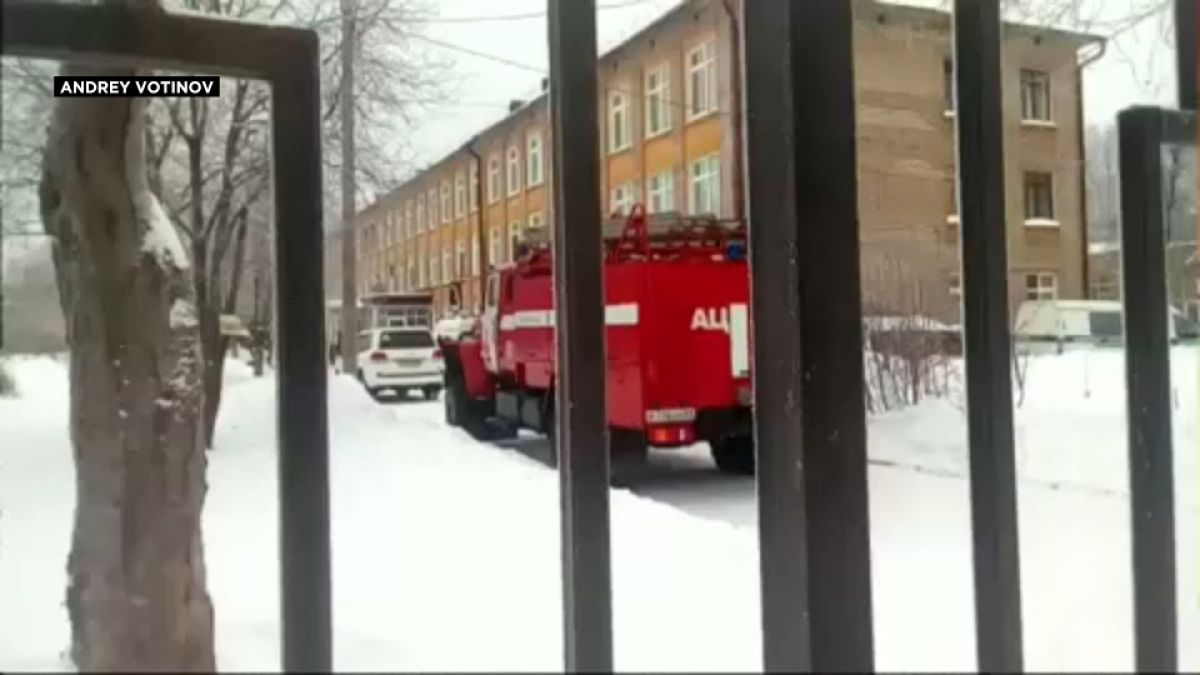 Rusya'da okula saldırı