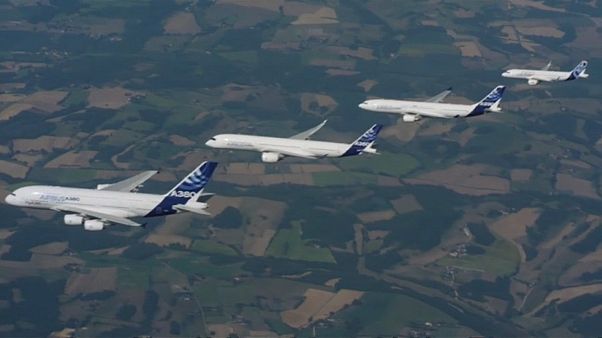 Airbus Bestellkönig, Boeing liefert mehr aus Airbus Bestellkönig, Boeing liefert mehr aus