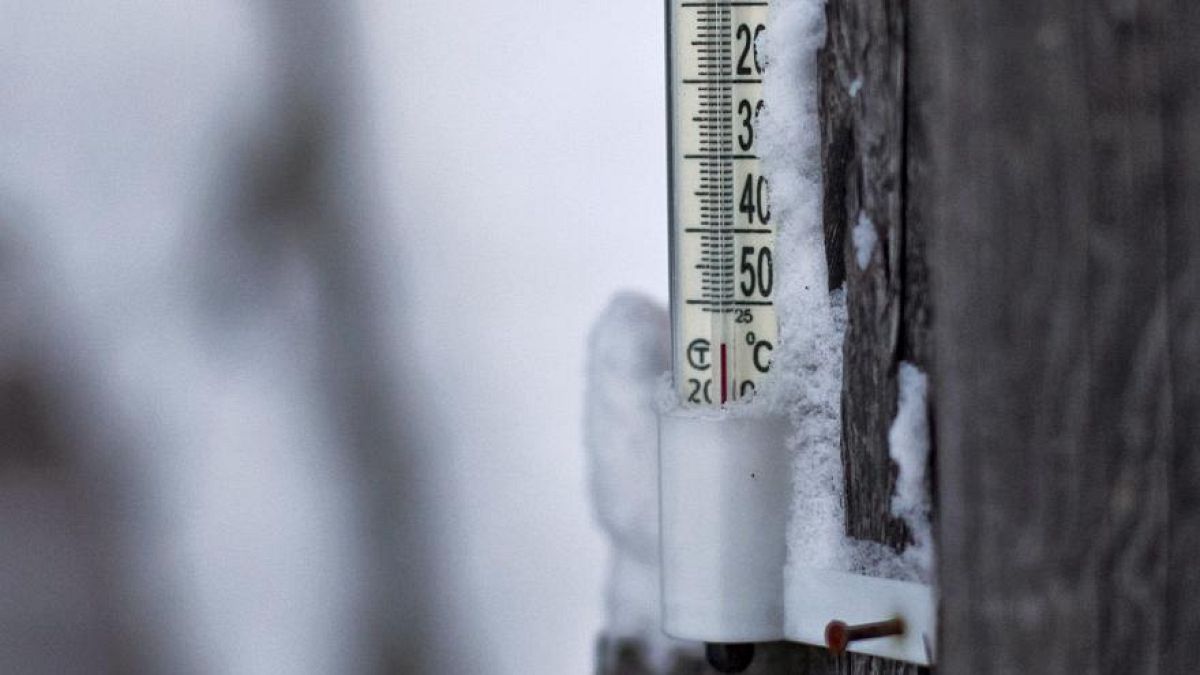 En Siberia, la temperatura baja a -65°C y congela hasta los termómetros