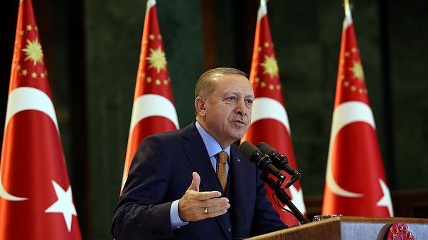 "Terrorarmee": Türkei und Russland krisieren USA scharf "Terrorarmee": Türkei und Russland krisieren USA scharf