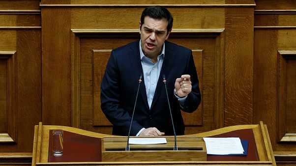 Parlamento de Atenas aprova mais um pacote de reformas Parlamento de Atenas aprova mais um pacote de reformas