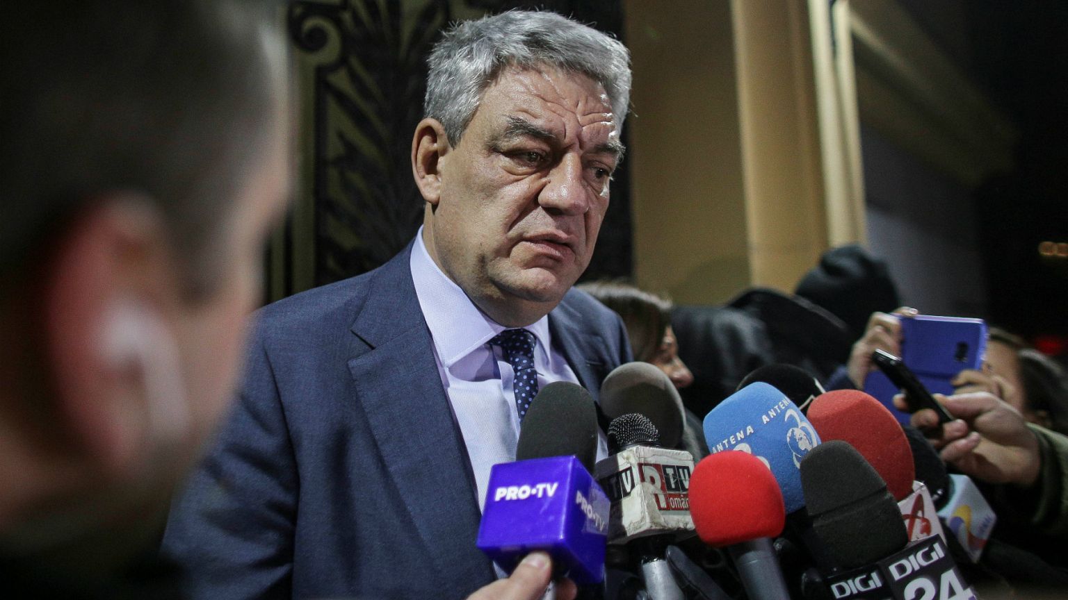 Romanya Başbakanı istifa etti