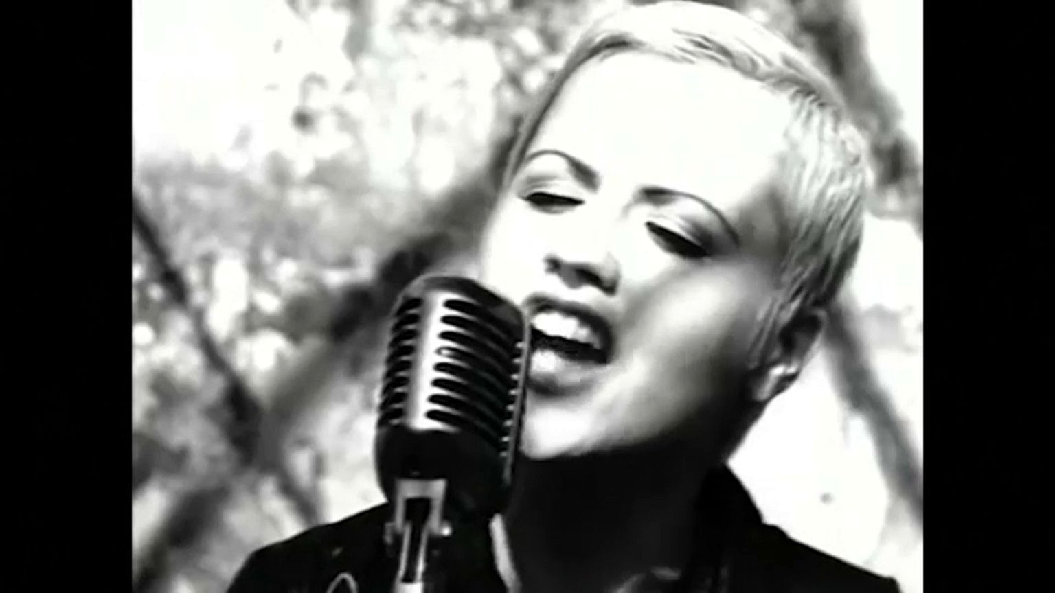 Fans and friends left "shocked and saddened" by Cranberries death