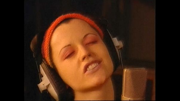 Addio a Dolores O'Riordan, leader dei Cranberries Addio a Dolores O'Riordan, leader dei Cranberries