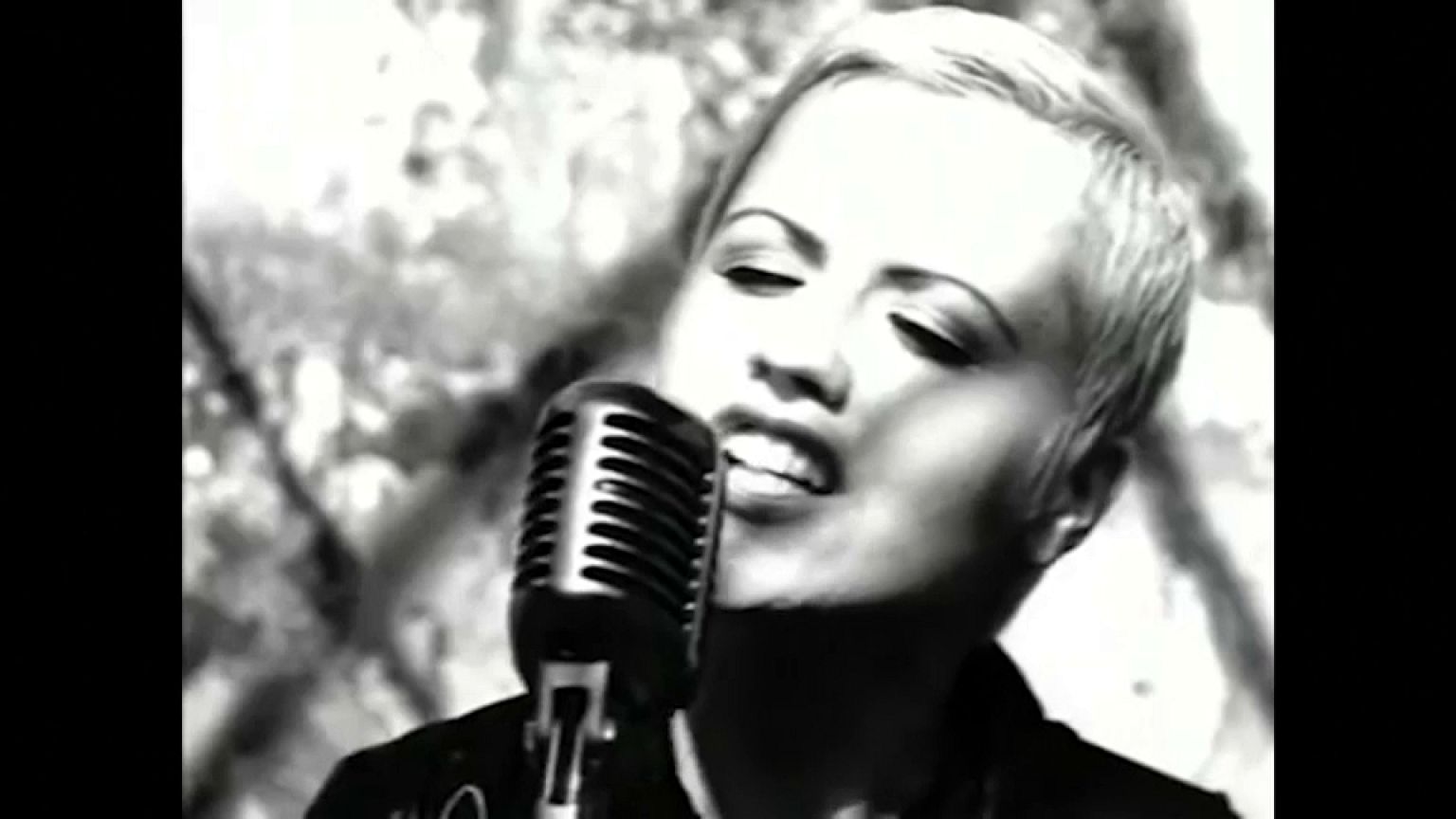Conmoción por la muerte de Dolores O' Riordan, cantante de Cranberries