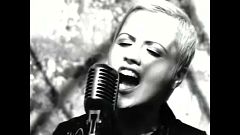Morreu Dolores O'Riordan, a vocalista dos "The Cranberries"