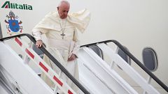Papst Franziskus bei seiner Ankunft auf dem Flughafen Pudahuel