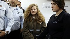 Ahed Tamimi vor Gericht im israelischen Militärgefängnis Ofer