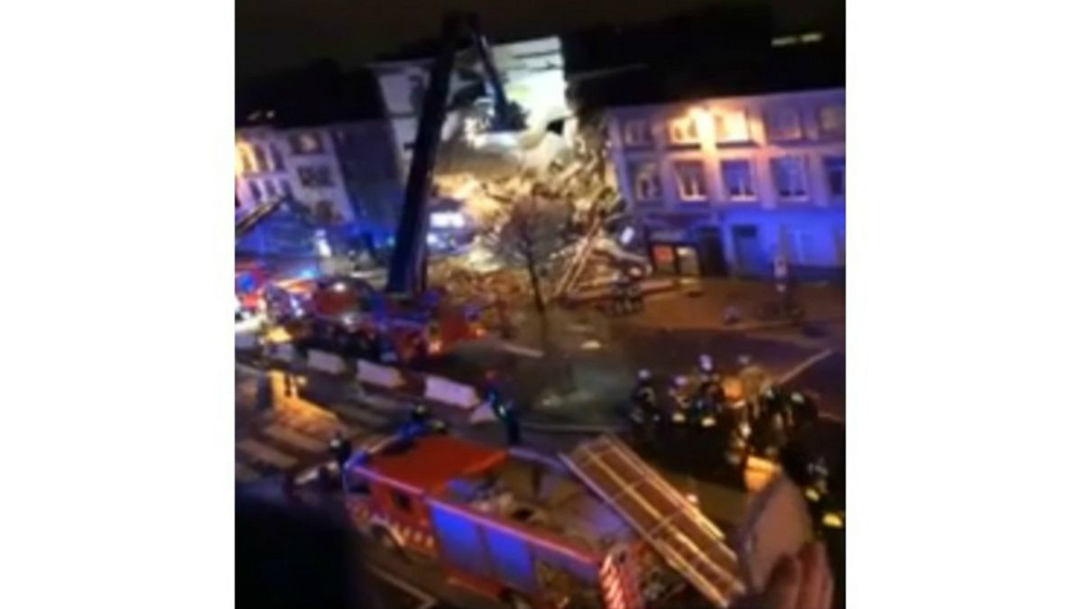 Robbanás Antwerpenben: összeomlott egy lakóépület