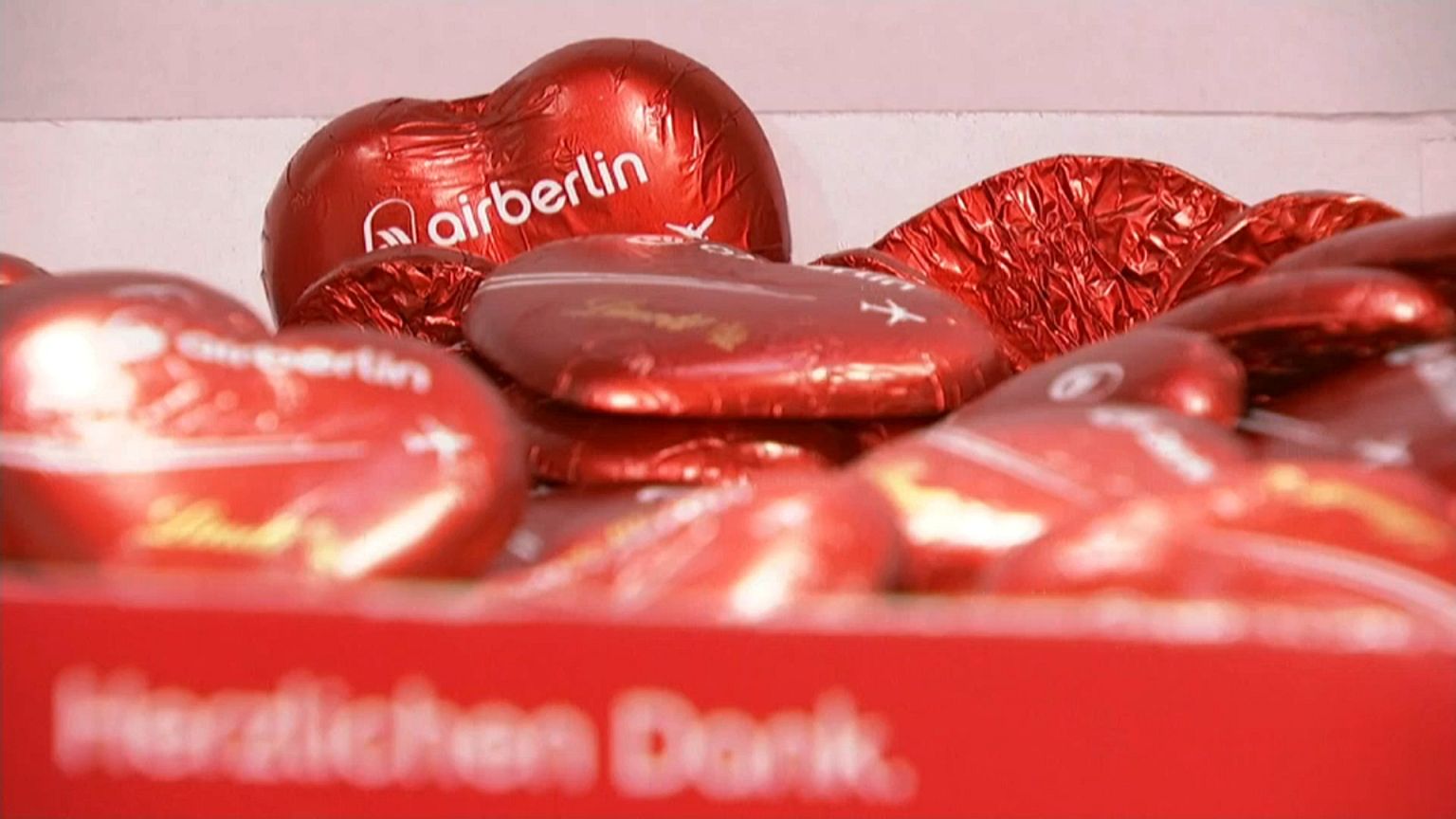 Versteigerung: Tonnenweise Herz für Air Berlin 