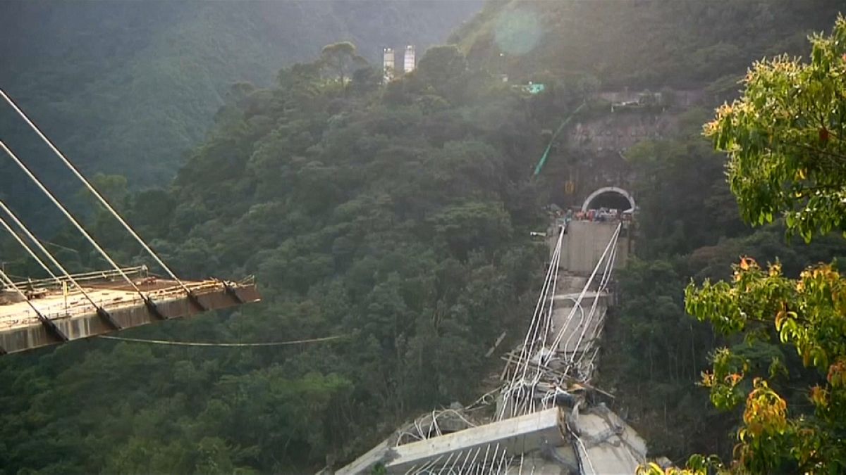 Colombia: crolla ponte in costruzione, almeno 10 operai morti