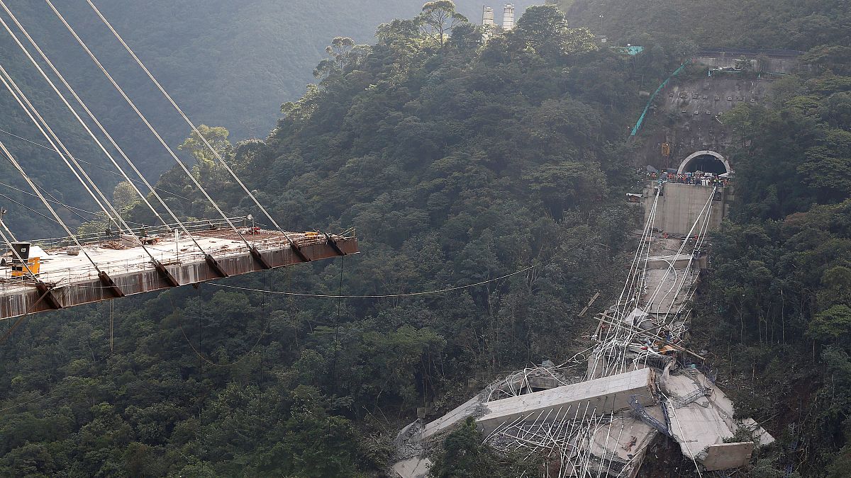 El viaducto desplomado en Colombia