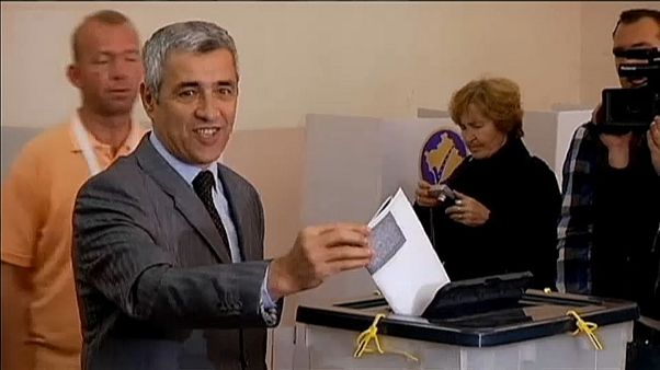 Político sérvio do Kosovo abatido a tiro Político sérvio do Kosovo abatido a tiro