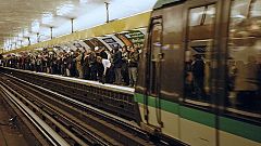 Abendverkehr in der Pariser U-Bahn