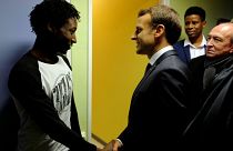 Macron pide "firmeza" y "humanidad" con la inmigración