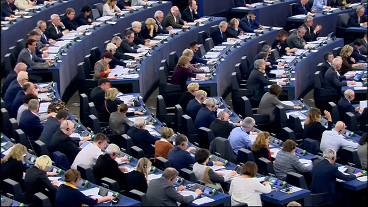 Parlamento Europeu vota contra a pesca elétrica