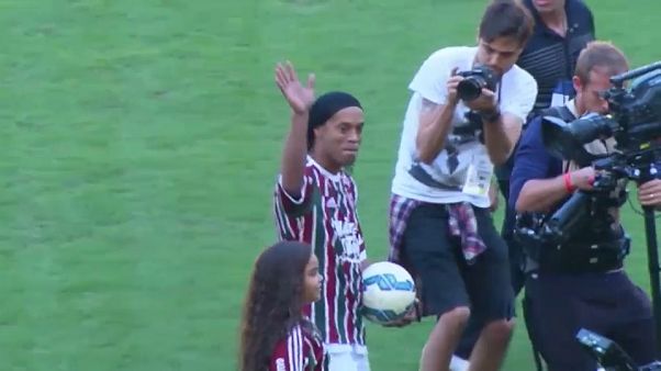 O Adeus de Ronaldinho Gaúcho O Adeus de Ronaldinho Gaúcho