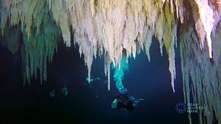 Gyönyörű a világ leghosszabb víz alatti barlangja