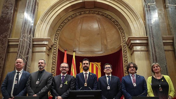 Οι αυτονομιστές συνεχίζουν να ελέγχουν το καταλανικό κοινοβούλιο Οι αυτονομιστές συνεχίζουν να ελέγχουν το καταλανικό κοινοβούλιο