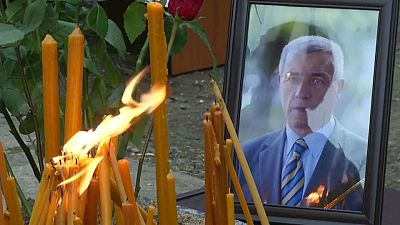 El asesinato de un político serbio aumenta la tensión en Kosovo