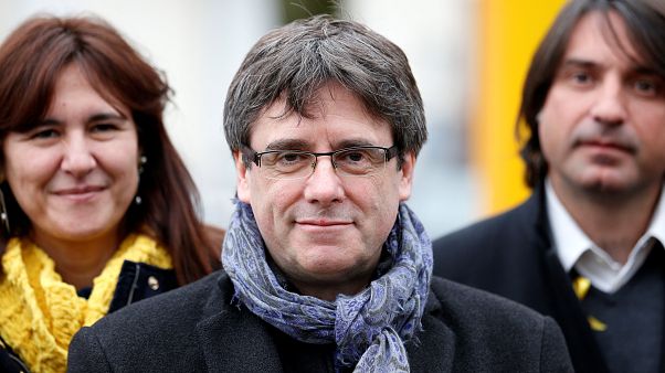 Catalunha em suspenso com provável nomeação de Puigdemont Catalunha em suspenso com provável nomeação de Puigdemont