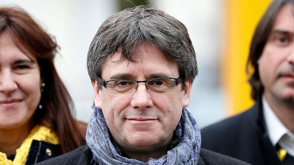 Catalonia's pro-independence parties regain control of parliament Catalonia's pro-independence parties regain control of parliament