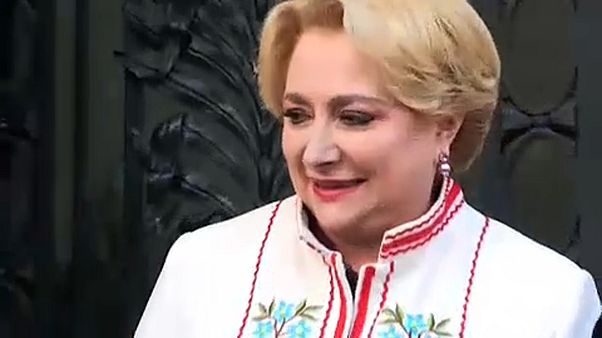 Presidente romeno designa Viorica Dăncilă para líder do executivo Presidente romeno designa Viorica Dăncilă para líder do executivo