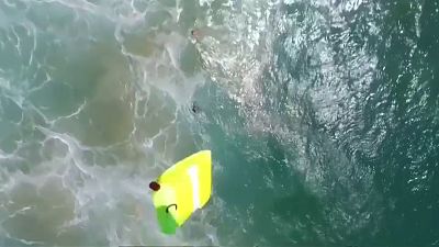 Premiere in Australien: Surfer mit Hilfe einer Drohne aus Seenot gerettet