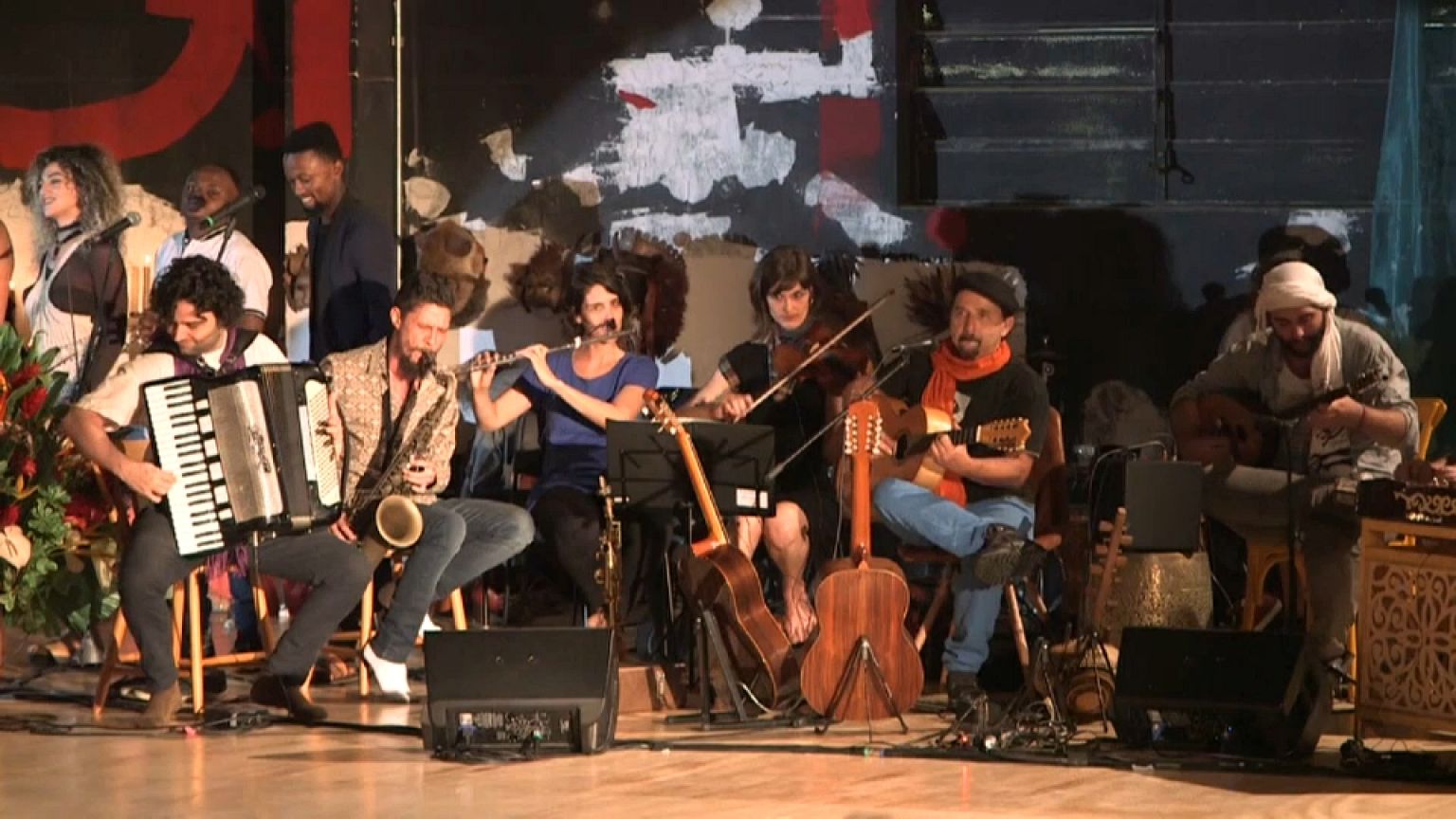 Refugee orchestra's message of peace