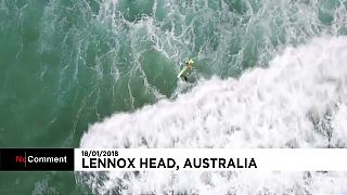 Drone salva duas pessoas em pleno mar na Austrália