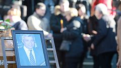 Σερβία: Χιλιάδες στην κηδεία του Όλιβερ Ιβάνοβιτς