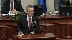Stoltenberg a Skopje: "Dirimere il contenzioso sul nome, prima cosa da fare"