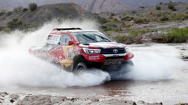 Nasser Al-Attiyah vence 12ª etapa, Sainz segura liderança Nasser Al-Attiyah vence 12ª etapa, Sainz segura liderança