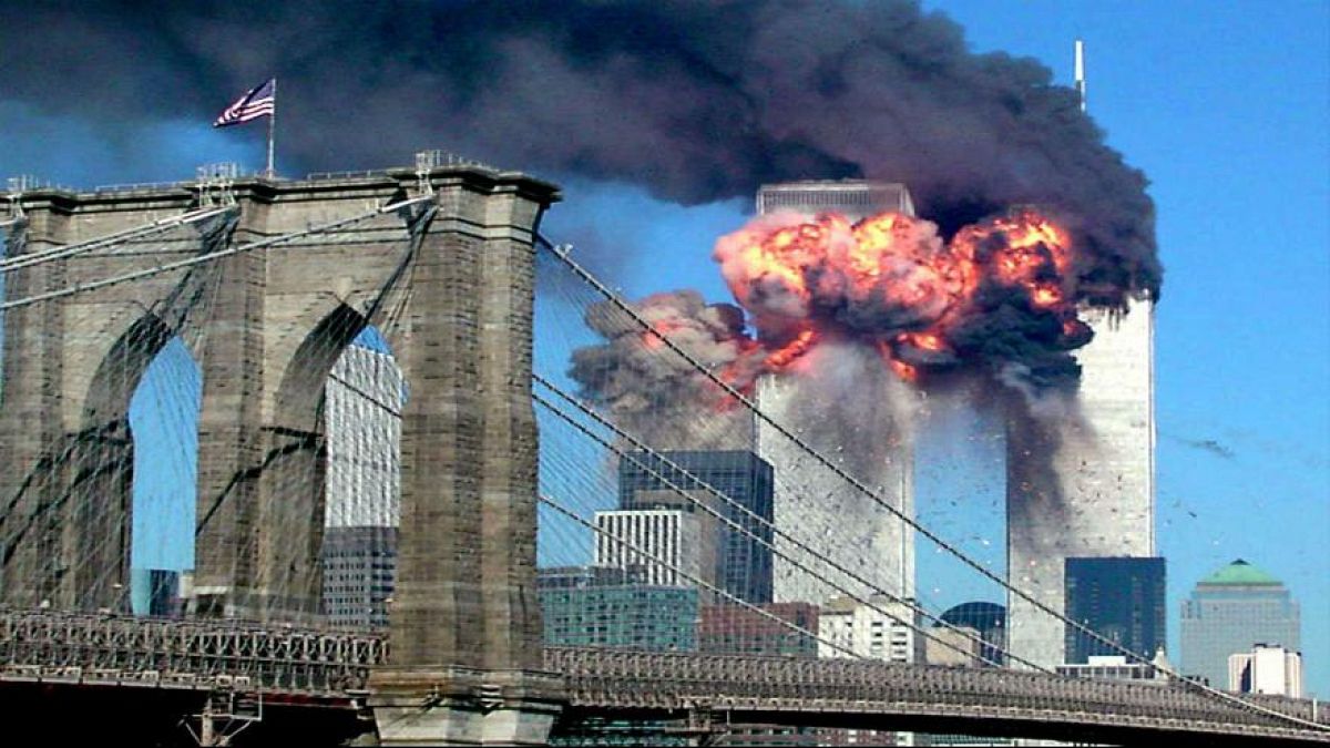 برجا التجارة في نيويورك لحظة استهدافهما بهجمات في 11 أيلول/سبتمبر