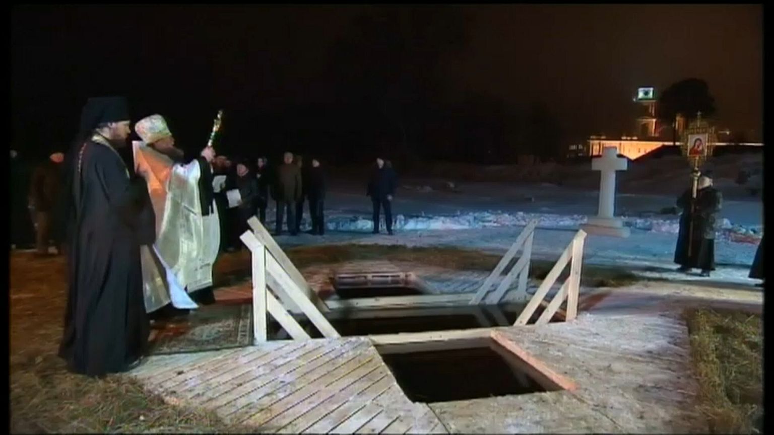 President Vladimir Putin takes below-freezing Epiphany dip 