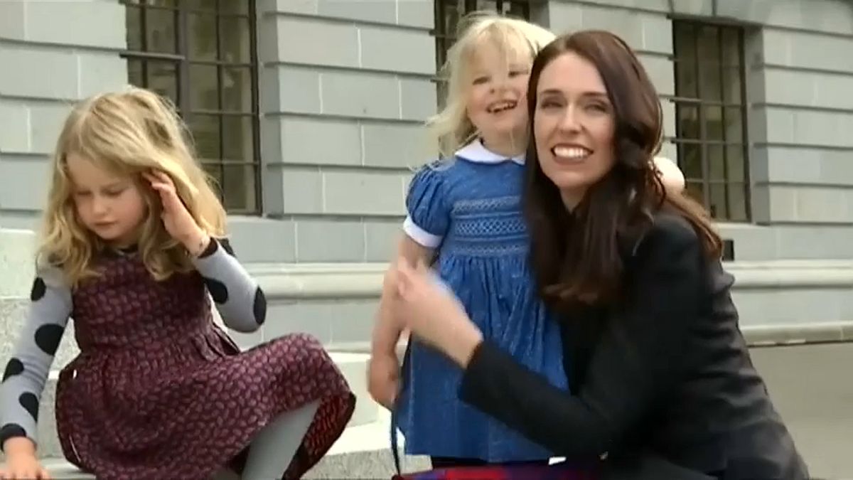 Yeni Zelanda Başbakanı bebek bekliyor