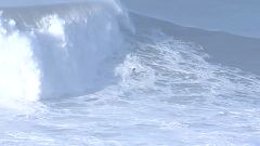 Ondas gigantes estão de volta à Nazaré