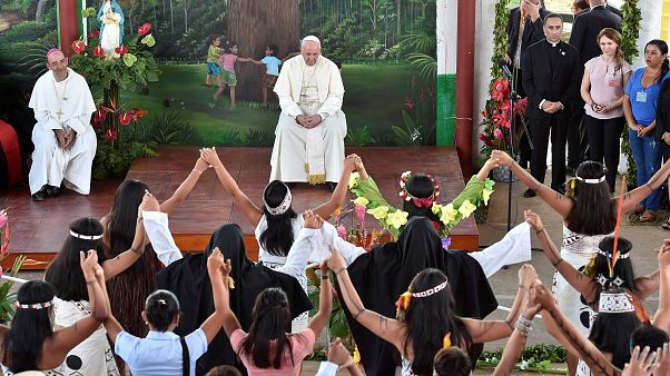 Papa Francesco alle autorità del Perù: "La corruzione infetta tutto" Papa Francesco alle autorità del Perù: "La corruzione infetta tutto"