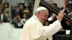Bergoglio incontra bambini dell'Amazzonia
