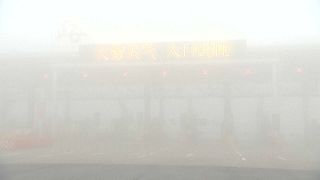 China chokes in heavy fog