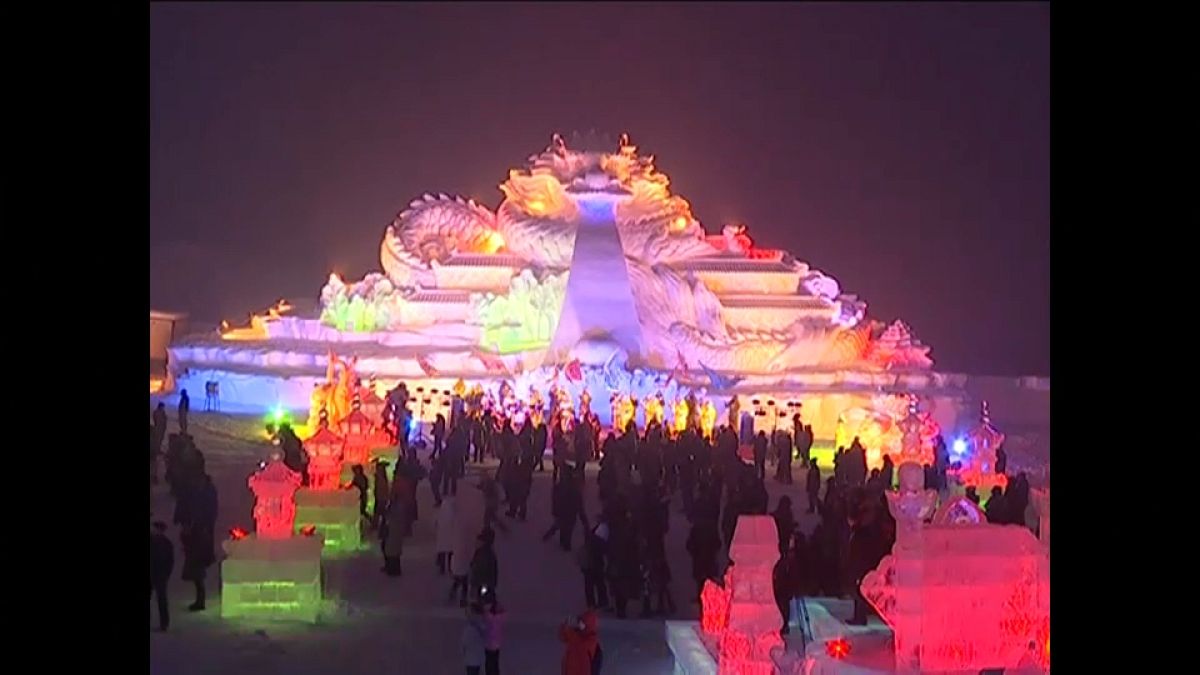 China: Eisfestival begeistert Besucher