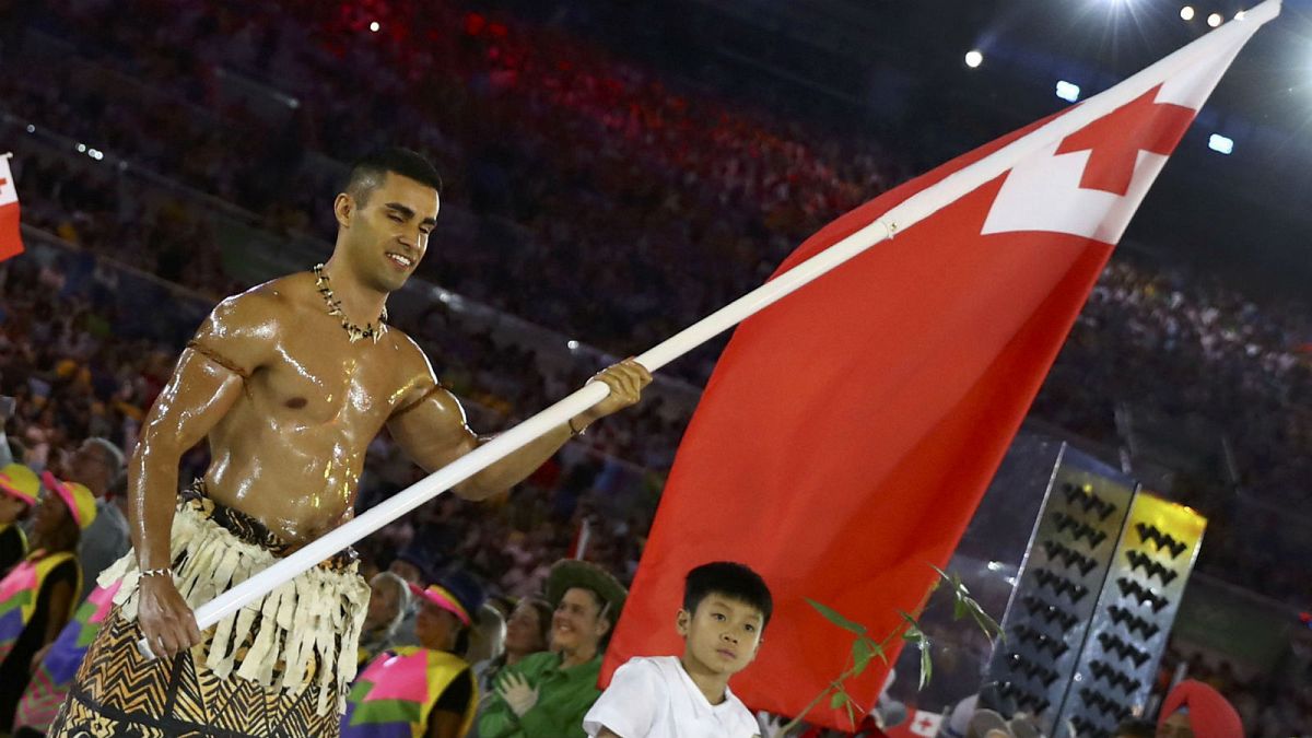 The remarkable athlete swapping taekwondo for skiing to feed his