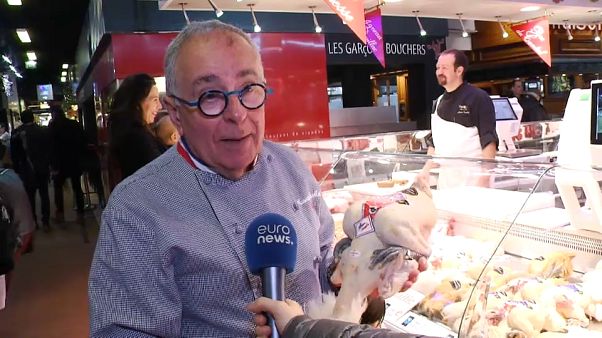 Homenajes espontáneos a Paul Bocuse en su mercado de Lyon Homenajes espontáneos a Paul Bocuse en su mercado de Lyon