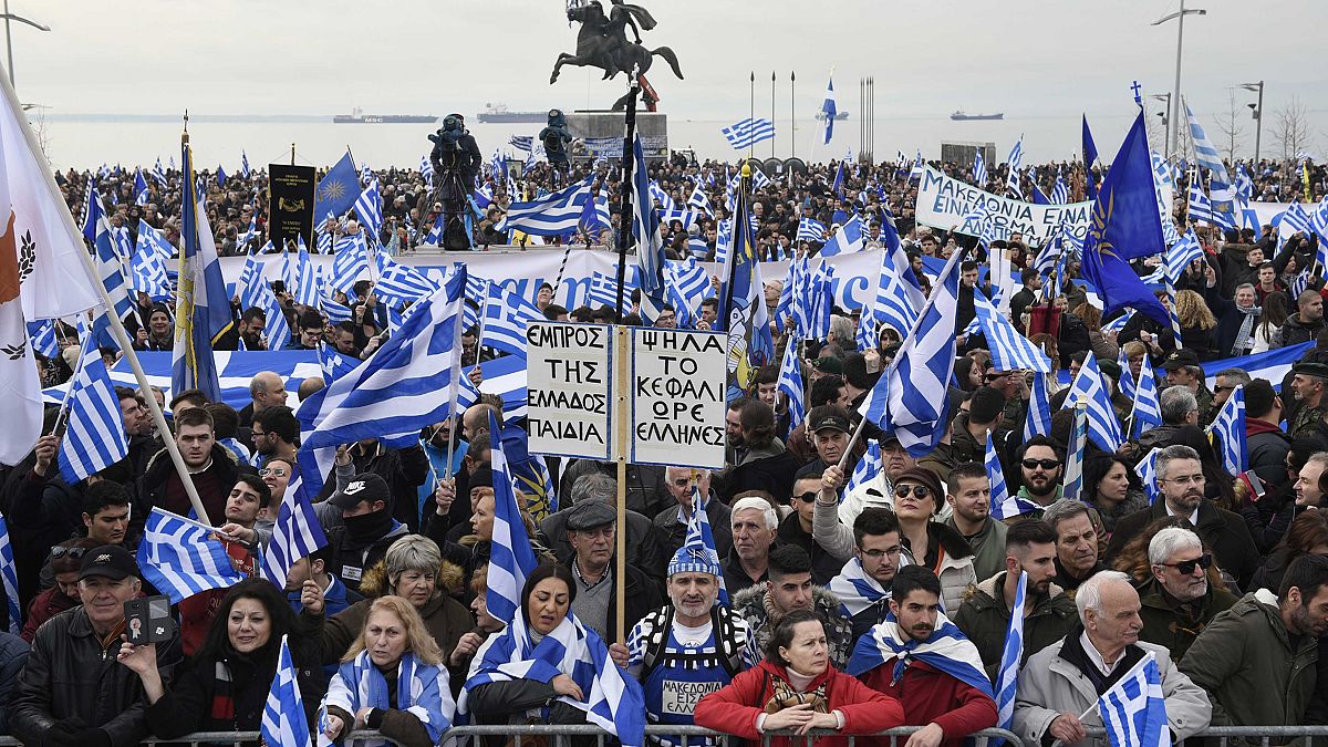 27 yıldır çözülemeyen sorun: Selanik'te 'Makedonya ismi' protestosu