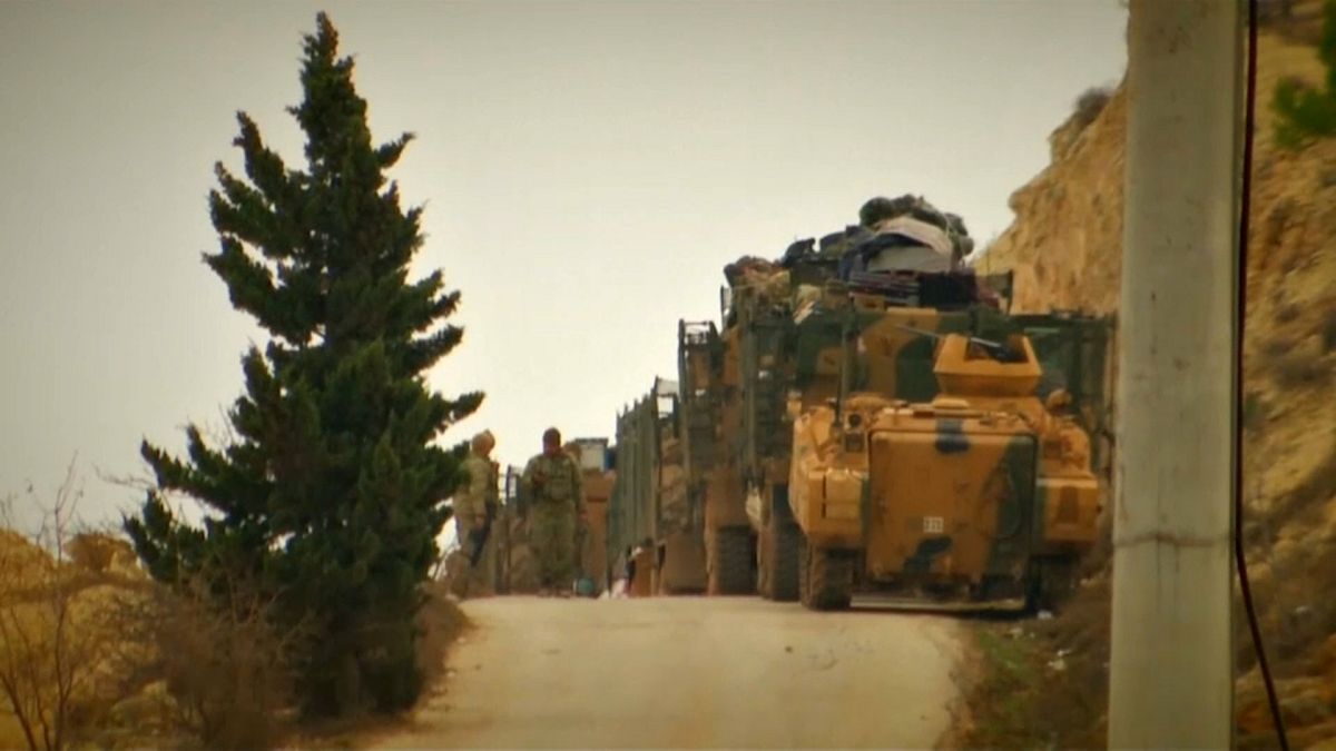 Turkish ground troops move into Syria