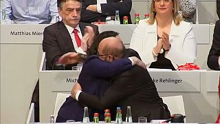 Germania, il "sì" dei socialdemoctratici alla coalizione