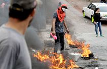 Νέες συγκρούσεις μεταξύ διαδηλωτών και δυνάμεων ασφαλείας